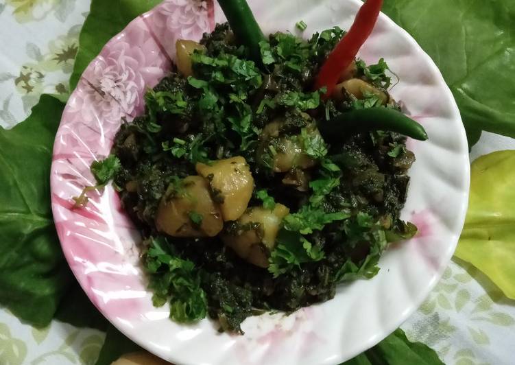 Step-by-Step Guide to Make Perfect Palak aloo ki sabzi