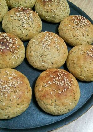 A picture of Healthy Spiced Buns.