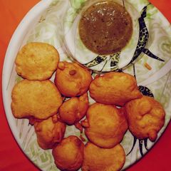 A picture of (Herbed🌿)Carom leaves fritters.