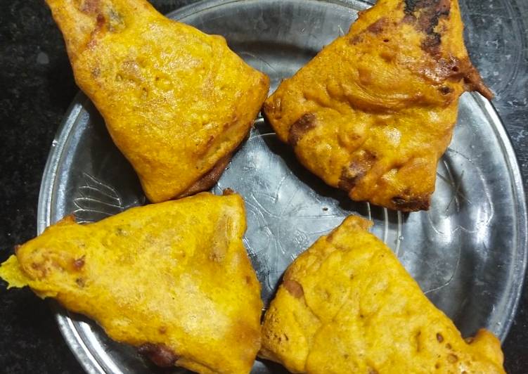 How to Make Homemade Stuffed roti pakoda