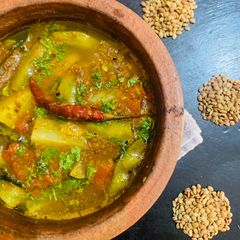 Kulthi dal/ Kolatha dali (Horse gram) A picture of Kulthi dal/ Kolatha dali (Horse gram).