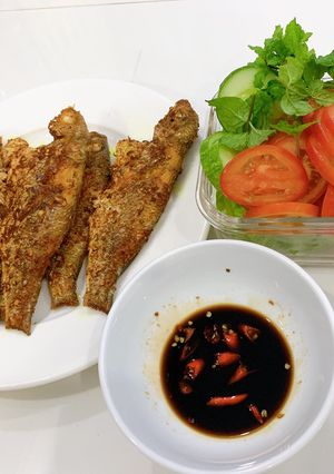 Hình của món Cá chiên sả ớt.