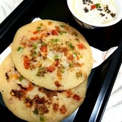 A picture of Rava Uttapam.