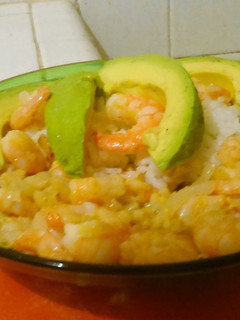 Una foto de Camarones al mojo de ajo