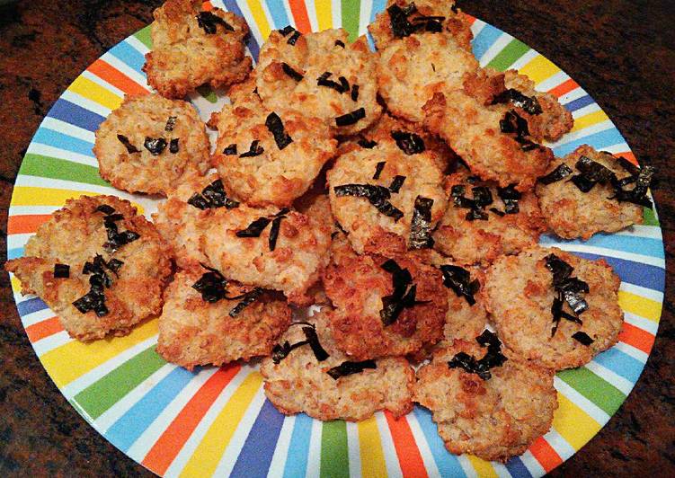 Soft rice cookies with sesame seeds