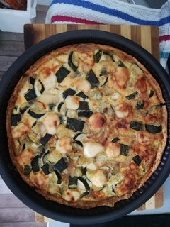 Una foto de Tarta de calabacín, queso y cebolla