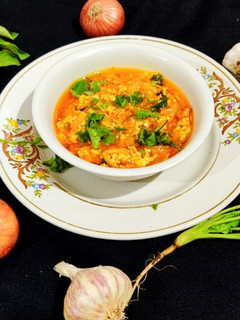 દહીં તિખારી (dahi tikhari recipe in Gujarati) રેસીપી મુખ્ય ફોટો