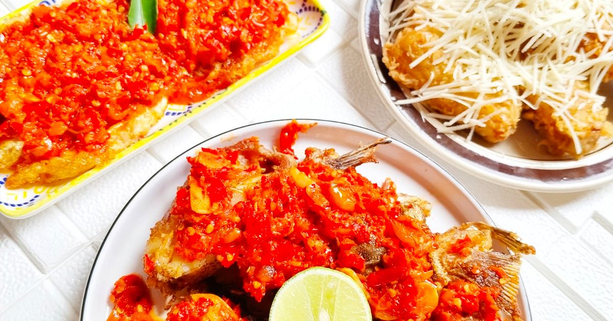 Set Menu Ultah : Kerapu Goreng Sambal Banjur, Pisang Goreng, Telor Ceplok Sambal Tomat