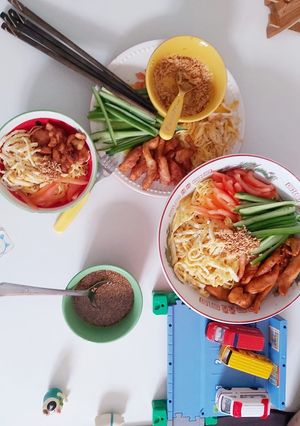 Hình của món MÌ LẠNH KIỂU NHẬT (HIYASHI-CHUUKA).