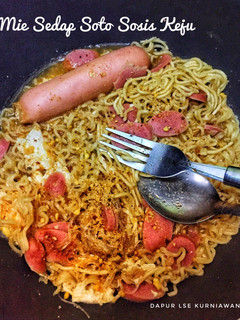 Foto resep Mie Sedap Soto Sosis Keju