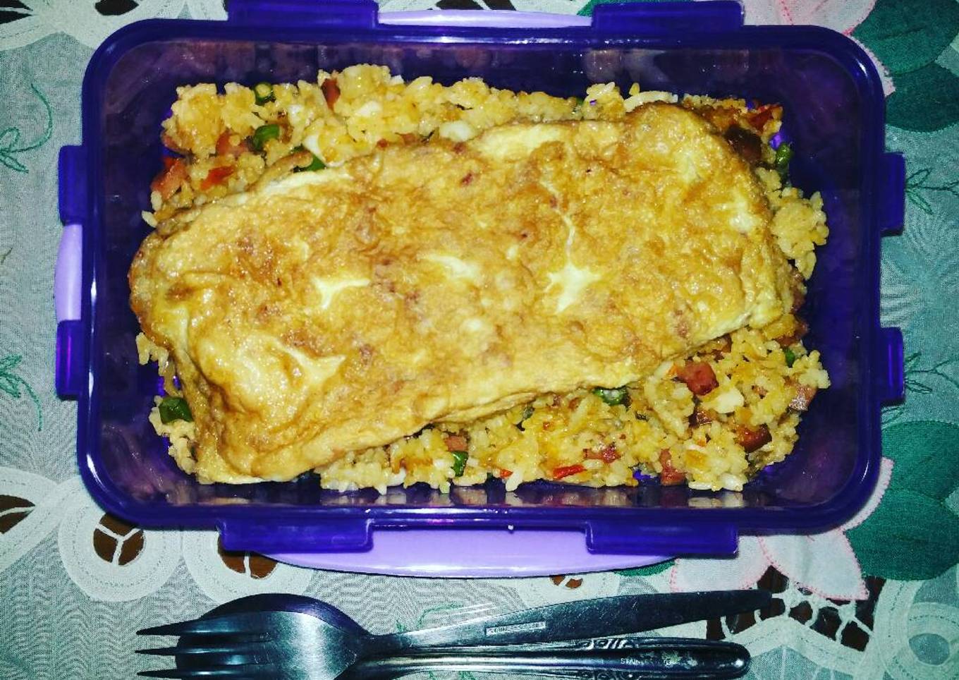 Nasi Goreng Daging Keju with Cornet Omelette
