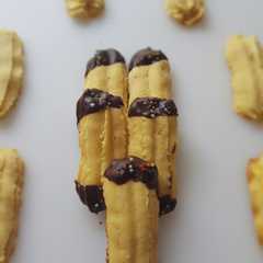 A picture of Banana Chocolate Cookies.