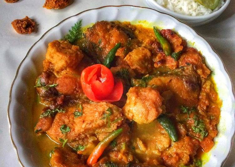 Recipe of Homemade ফুলোড়ি বড়ি দিয়ে রুই (fuluri bori diye rui recipe in bengali)
