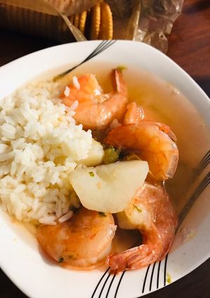 Una foto de Sopa de verduras con Camarón