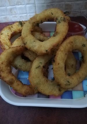 A picture of Potato and garlic rings.