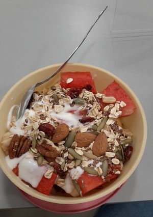 Una foto de Yogurt con fruta de Esther