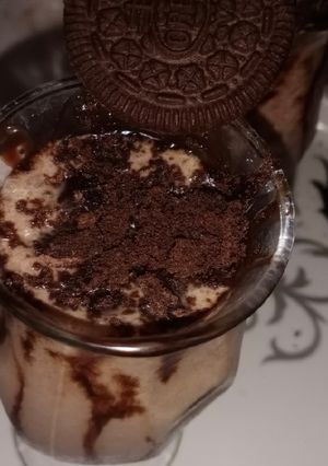 A picture of Oreo milkshake.
