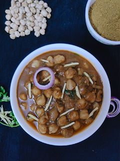 ऑयल फ्री छोले मसाला (oil free chole masala recipe in Hindi) रेसिपी मुख्य फोटो