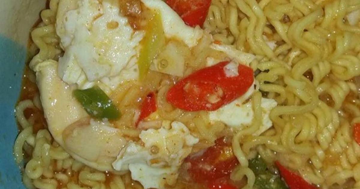 Resep Mie Rebus Instan Kuah Pedas Oleh Rningtiast Cookpad