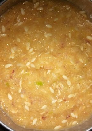 A picture of Kachri chutney.