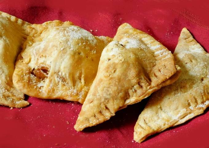 Sweet apple samosa turn over