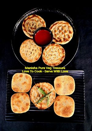 A picture of Whole Wheat Bran Flour Gujarati Biscuit Bhakri.