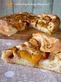 Focaccia semi-dolce con pesche e rosmarino - senza glutine