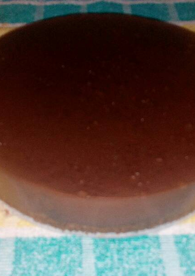 Una foto de Tarta de turrón de chocolate