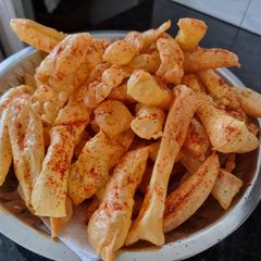 A picture of Cholafali.