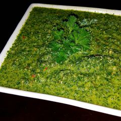 A picture of Mike's Garlic Parsley Cilantro Pesto.