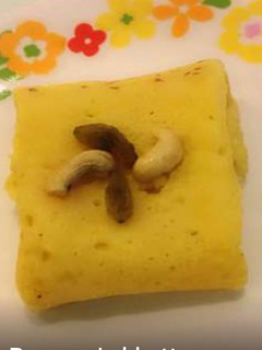 A picture of Banana Lakkottappam. (banana-coconut stuffed pancake).