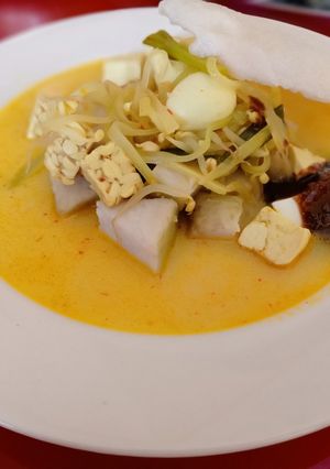 Foto resep Lontong Sayur Sambel Petis