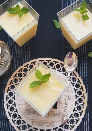Una foto de Postre cremoso, refrescante muy fácil y económico, sin horno