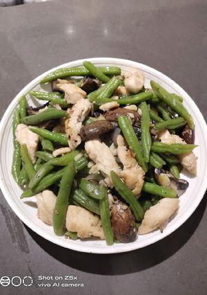 A picture of Sauteed Long Beans.