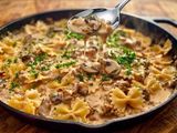 Simple and Quick Beef Stroganoff