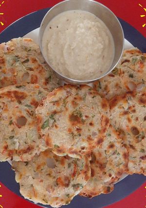 A picture of Akki Rotti.