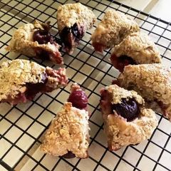 A picture of Oatmeal scone GF DF EF NF.
