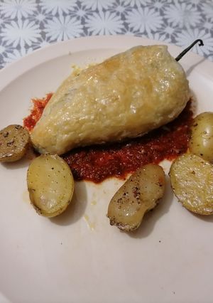 Una foto de Chile poblano hojaldrado