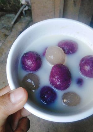 Hình của món Chè khoai lang tím cốt dừa.