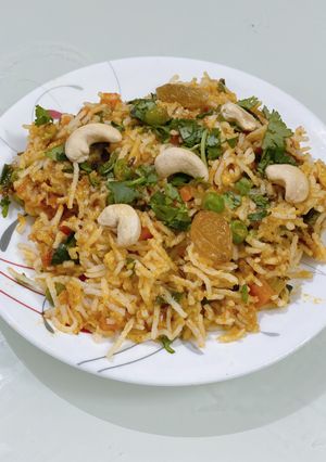 A picture of Avocado pulao rice.