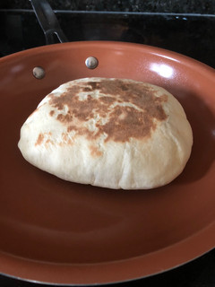 A picture of Pita bread.