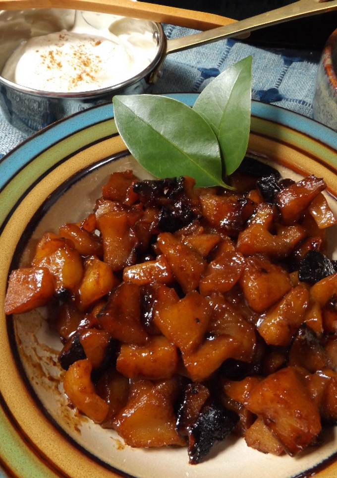 Una foto de Manzanas acaramelizadas con yogurt