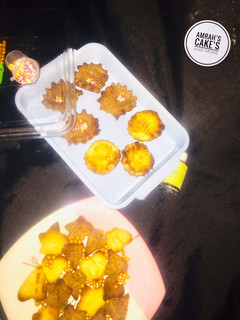 A picture of Cookies.