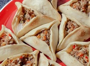 Una foto de Sfijas Fatays o empanadas árabes