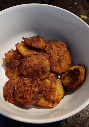 A picture of Raw banana fry.