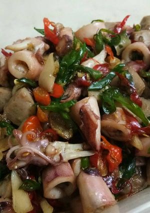 Foto resep Tumis Cumi Asin Pedas + Bakso