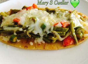 Una foto de Gurache de nopales gratinado😋😋