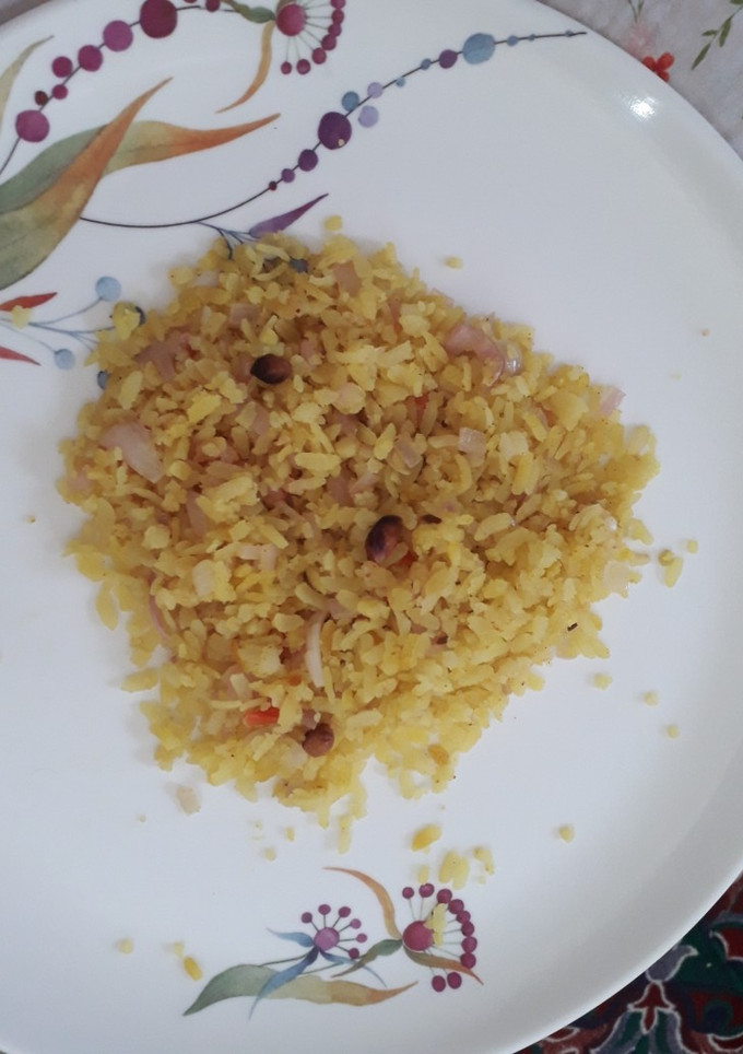 A picture of Kanda poha.