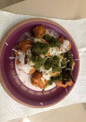 A picture of Moong dal pakodi (a quick and easy snacks/ starter).