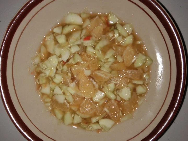 Cara Mudah Membikin Resep  Rujak timun jeruk muda yang Lezat Sekali, Lezat
